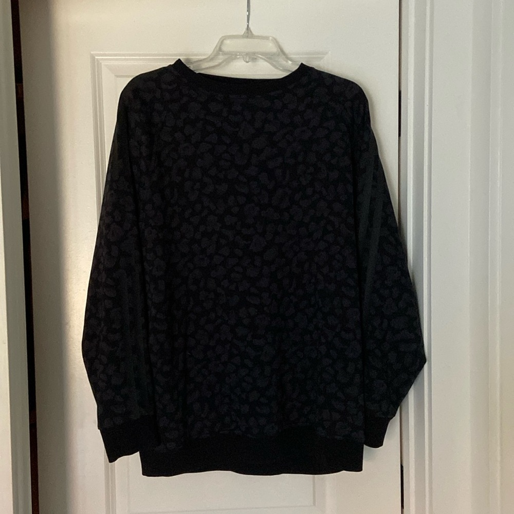 Sarah’s Day x White Fox pullover